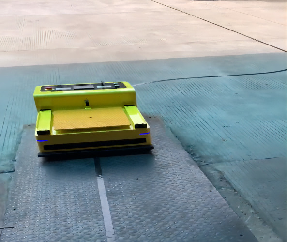 小型磁條導航背負式AGV應用