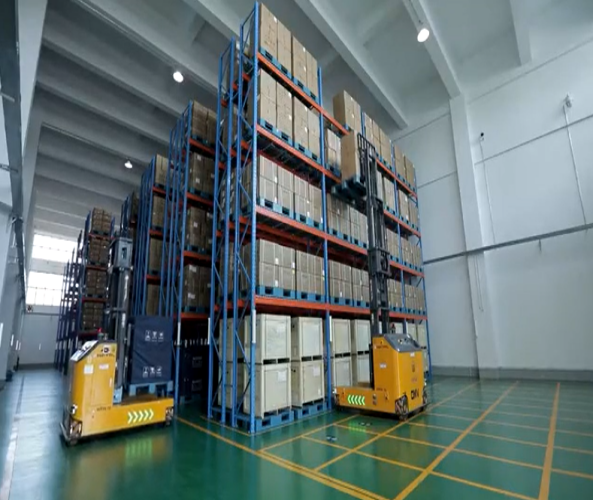 麥克納姆輪全向AGV倉儲應(yīng)用